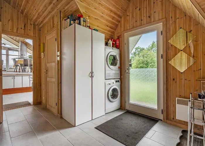 Σπίτι διακοπών Awesome In With Sauna *